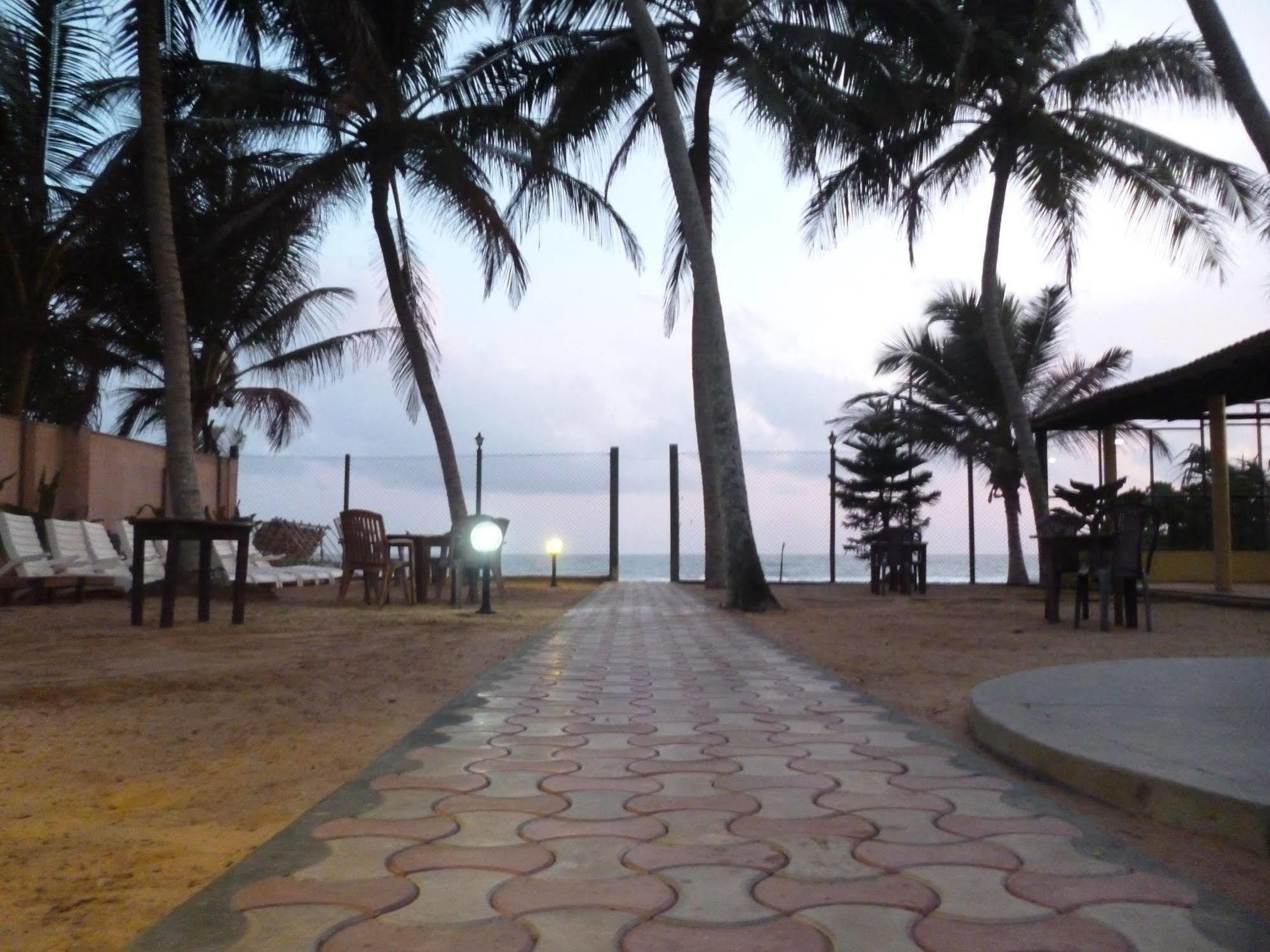 Hotel Ocean View Cottage Hikkaduwa Exterior foto
