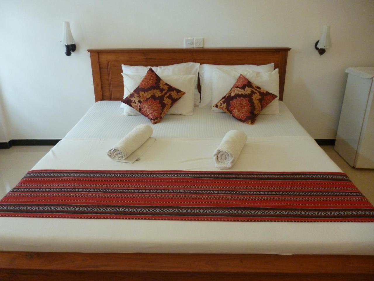 Hotel Ocean View Cottage Hikkaduwa Exterior foto